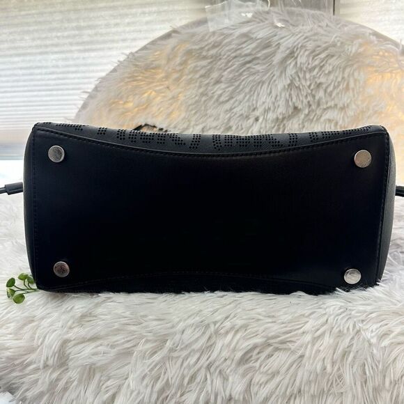 Michael Kors Voyager Large Black Leather Signature MK perforated Logo Tote Bag - Picture 5 of 14